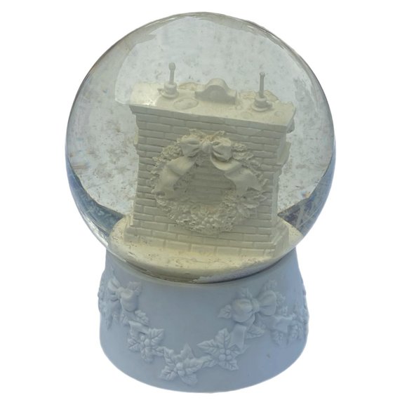 Snow Globe Dept. 56 Music Christmas Themed "Deck the Halls" Vintage - Picture 3 of 12